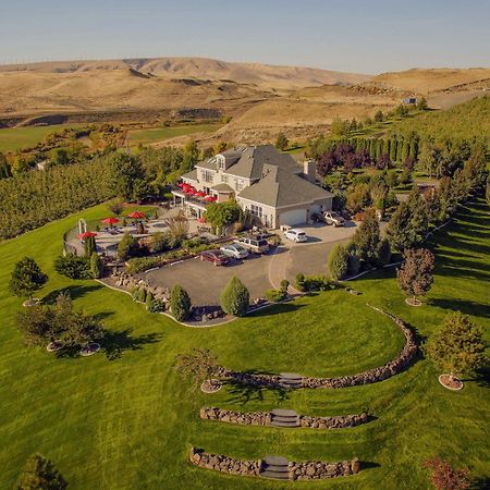 Cameo Heights Mansion And The Vine Fine Dining Restaurant Bed & Breakfast Touchet Bagian luar foto