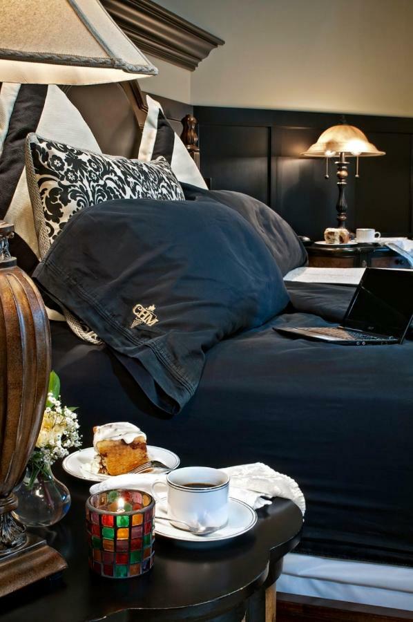 Cameo Heights Mansion And The Vine Fine Dining Restaurant Bed & Breakfast Touchet Bagian luar foto