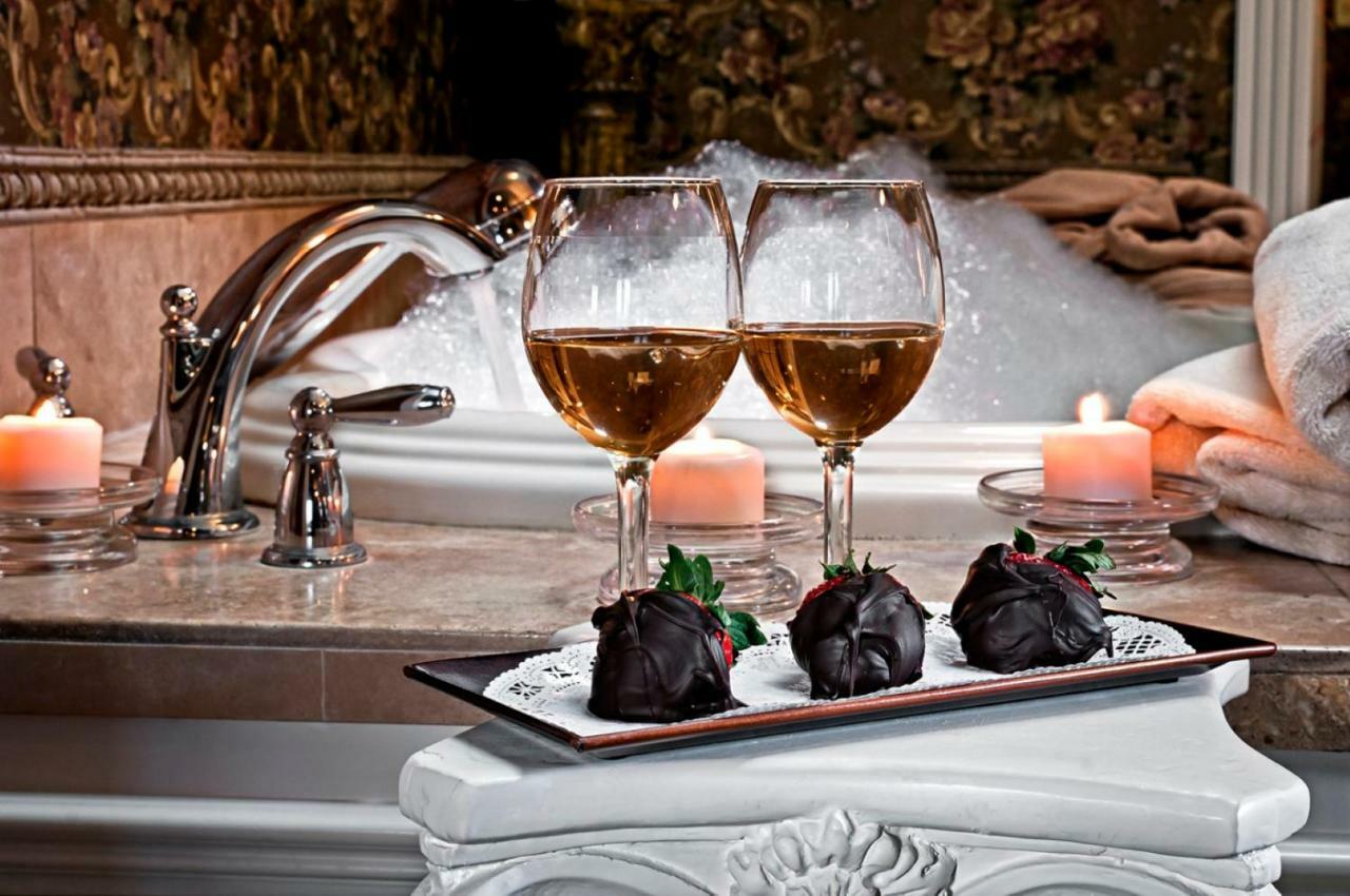 Cameo Heights Mansion And The Vine Fine Dining Restaurant Bed & Breakfast Touchet Bagian luar foto