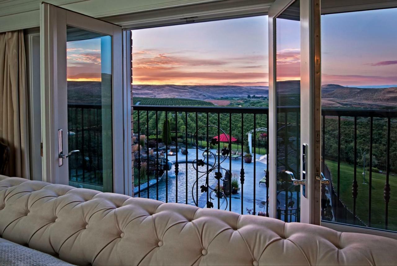 Cameo Heights Mansion And The Vine Fine Dining Restaurant Bed & Breakfast Touchet Bagian luar foto