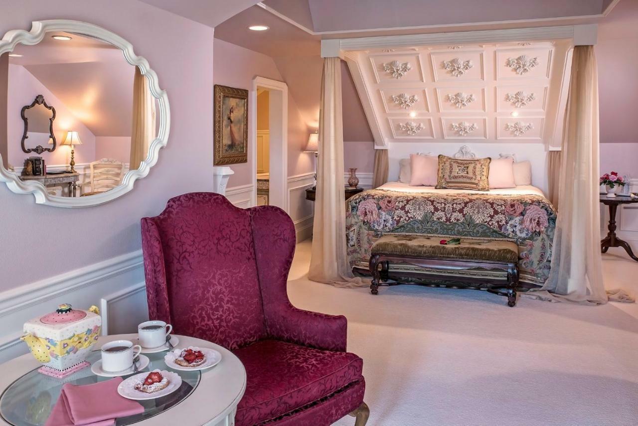 Cameo Heights Mansion And The Vine Fine Dining Restaurant Bed & Breakfast Touchet Bagian luar foto