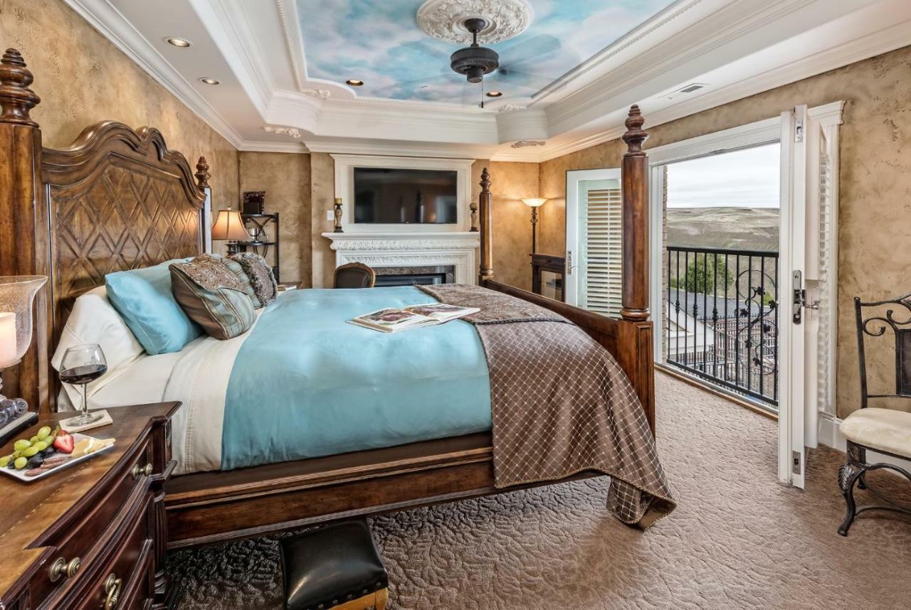 Cameo Heights Mansion And The Vine Fine Dining Restaurant Bed & Breakfast Touchet Bagian luar foto