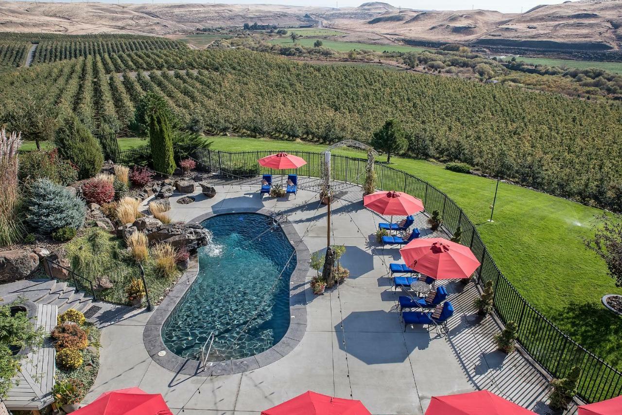 Cameo Heights Mansion And The Vine Fine Dining Restaurant Bed & Breakfast Touchet Bagian luar foto